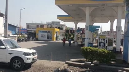 चार हजार पेट्रोल पंप हड़ताल पर
