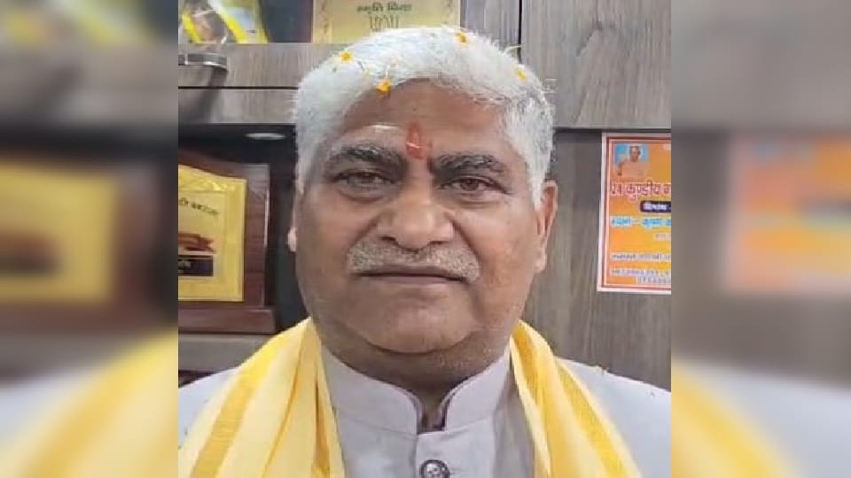 Controversial statement of Minister of State Jaswant Saini Jio s data and Congress Leader both deserve enterta