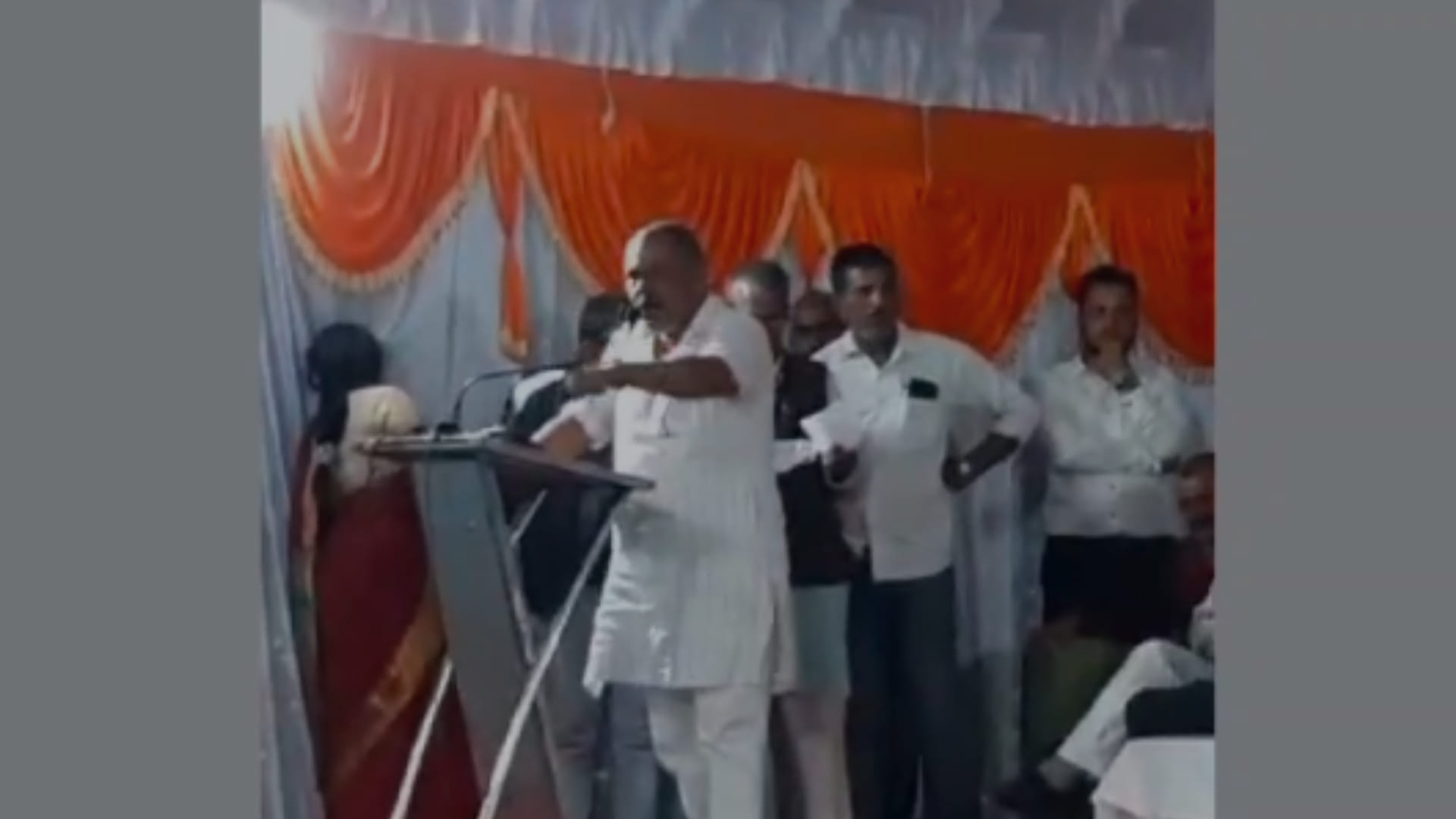 रीवा नगर निगम अध्यक्ष और महापौर का कलह खुलकर सामने आ गया।