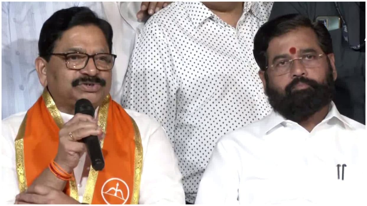 Maharashtra MLA Ravindra Waikar Joins Shiv Sena CM Eknath Shinde Left Uddhav Thackeray