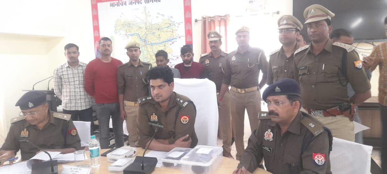 Two smugglers with English liquor arrested before Lok Sabha elections in sonbhadra