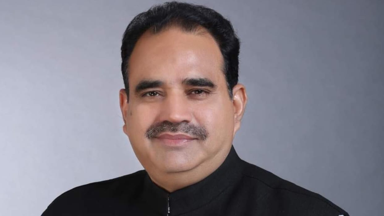 Lok Sabha Election 2024 BSP candidate Anees Ahmed Khan filed nomination in Pilibhit