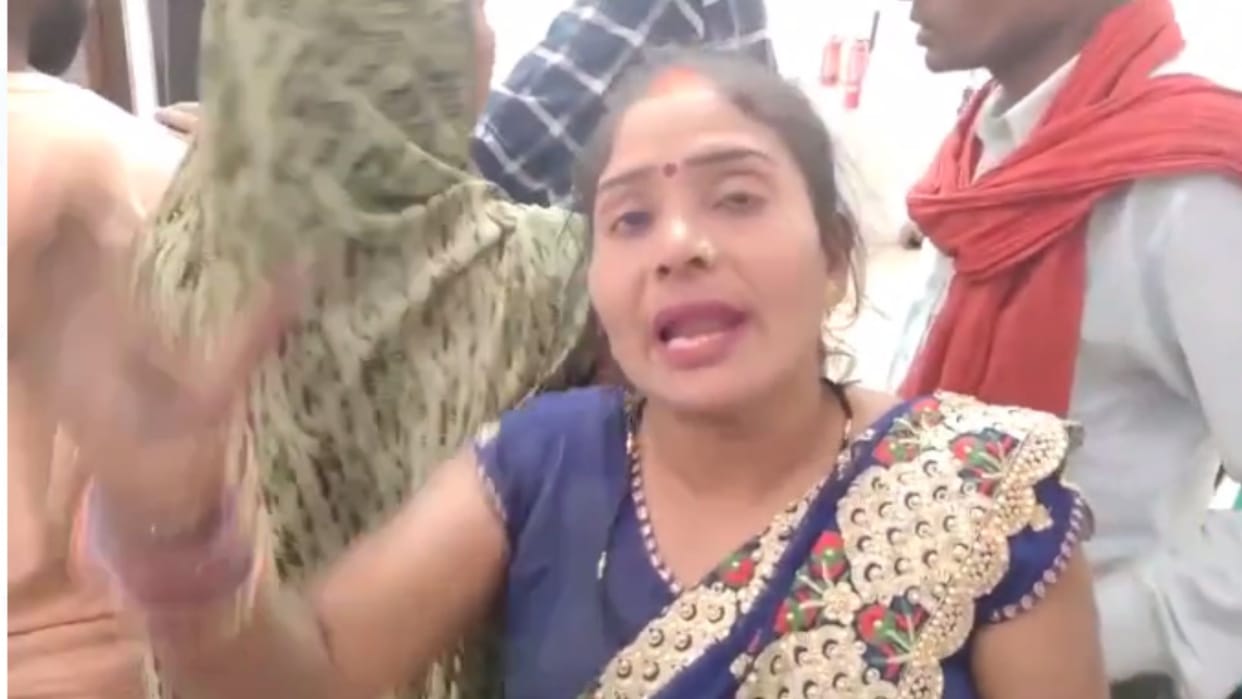 Ghazipur bus fire news painful story of woman said accident case