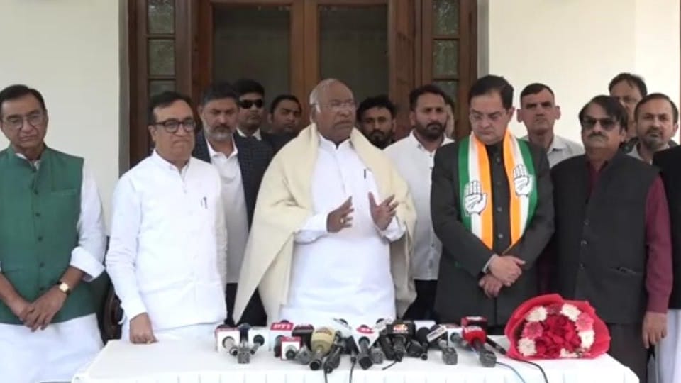 Ch. Birendra Singh wrote script of BJP MP Brijendra Singh change of party
