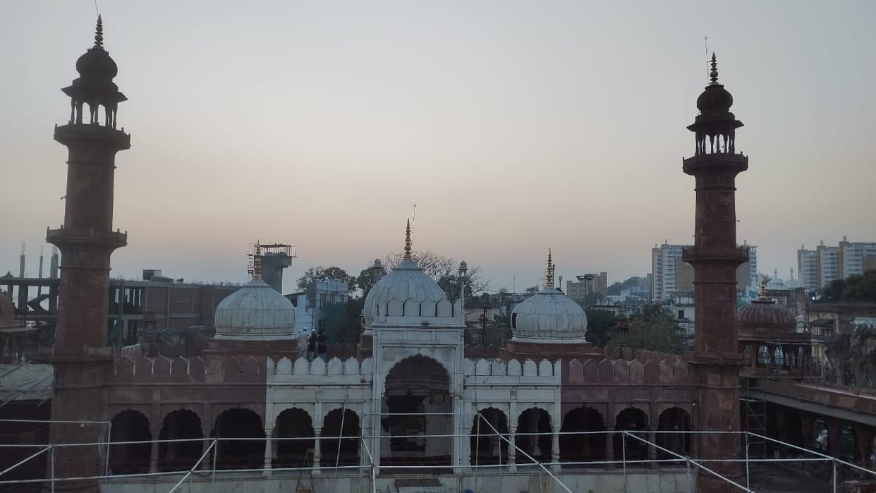 Ramzan: Message of mercy spilled from the sky, moon appeared, Ramzan started