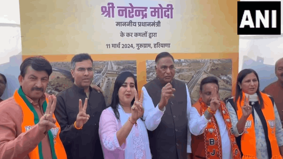 Delhi BJP MPs and declared candidate arrived to welcome PM Modi at Dwarka Expresswayt inauguration