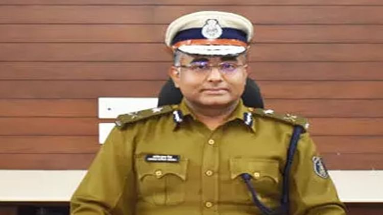 रायपुर रेंज के IG अमरेश मिश्रा को राज्य शासन ने सौंपी दो बड़ी जिम्मेदारी: ACB और EOW का मिला अतिरिक्त प्रभार