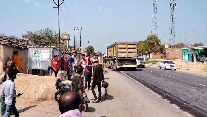 Scooty riding brothers crushed by dumper, dragged for 50 meters, Younger brother died, elders condition critic