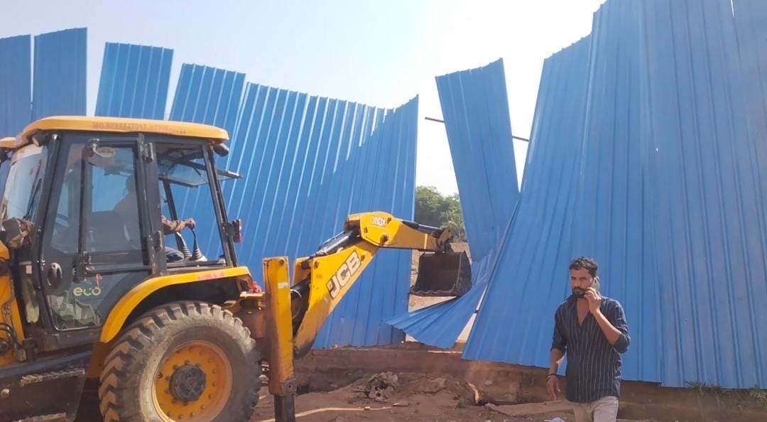 MP News: Indecency with the joint team that came to bulldoze illegal encroachment, SDM said will auction