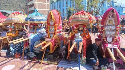 मंडी महाशिवरात्रि महोत्सव: पड्डल में उतरा देव लोक, एक ही जगह हो रहे देवी-देवताओं के दर्शन, देखें भव्य तस्वीरें Mandi Mahashivratri Festival: Dev Lok descended in Paddal, hundreds of Gods and Goddesses were seen at one pla