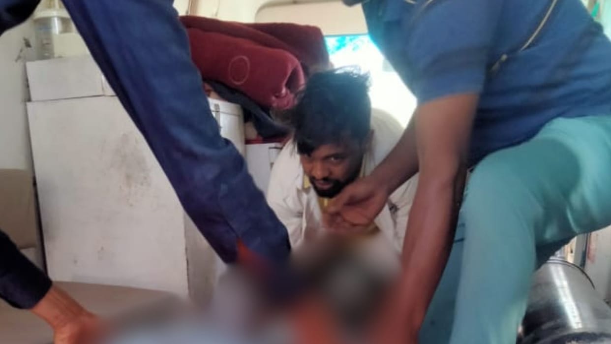 Wife died and husband injured in accident due to collision tractor and bike in Mau