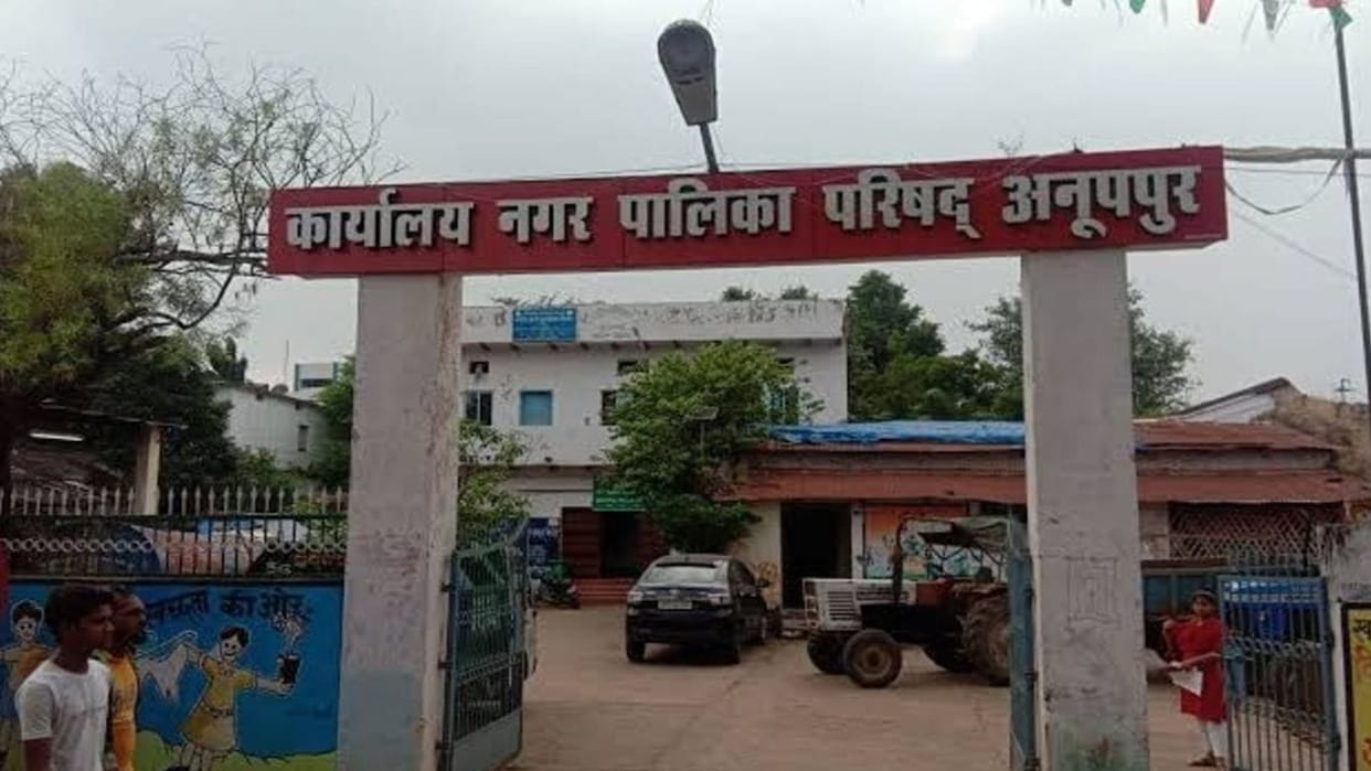 Action against former municipality chairman on irregularities in housing scheme