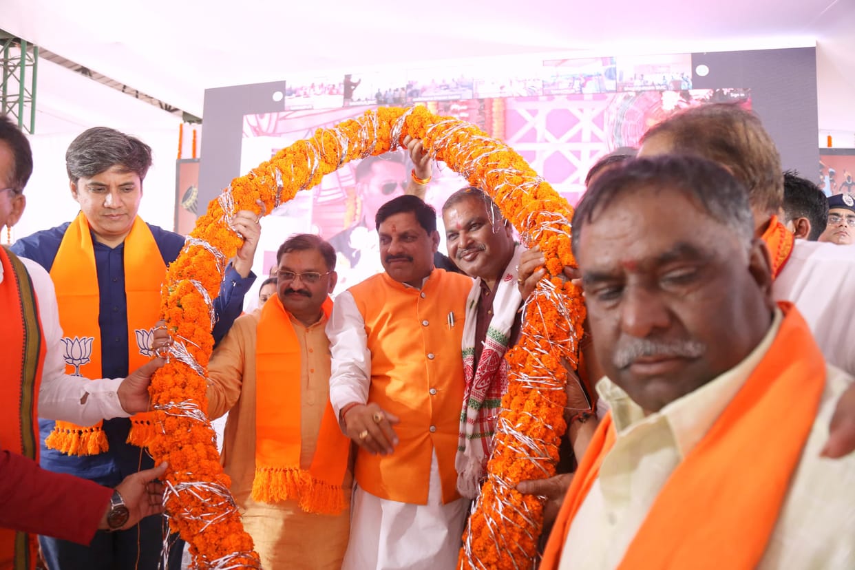 MP News: CM Yadav said - Our government knows how to serve, I have an old relation with Chhattisgarh.