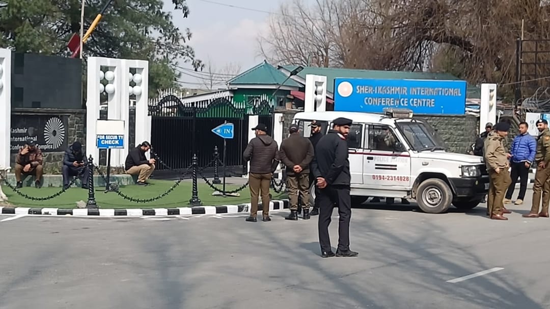 CEC arrives in Srinagar to review preparedness for loksabha election assess feasibility for holding Assembly p