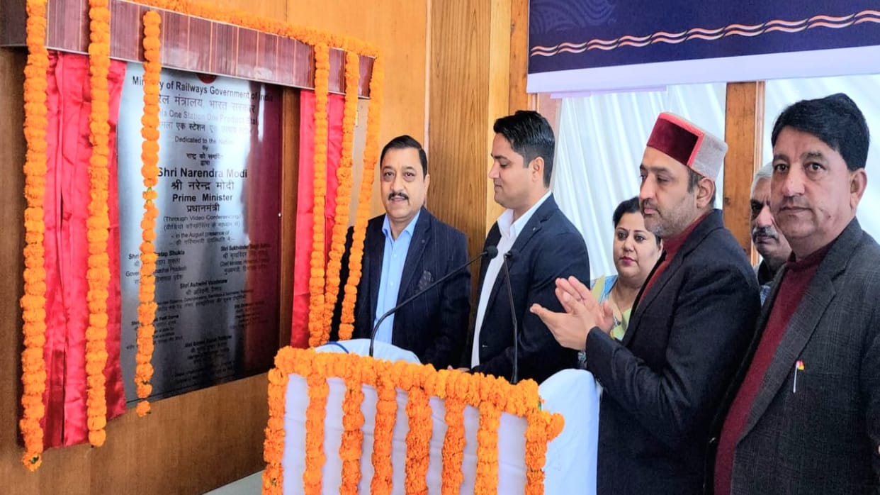 suresh Kashyap said PM Modi laid the foundation stone of railway projects worth more than Rs 85,000 crore acro
