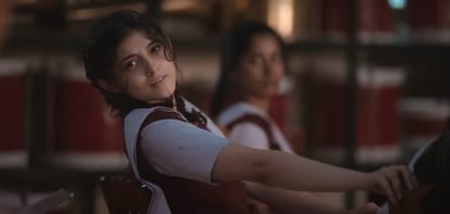 Big Girls Don't Cry Review in Hindi Pooja bhatt Raima Sen Mukul chaddha Nitya Mehra Karan Kapadia