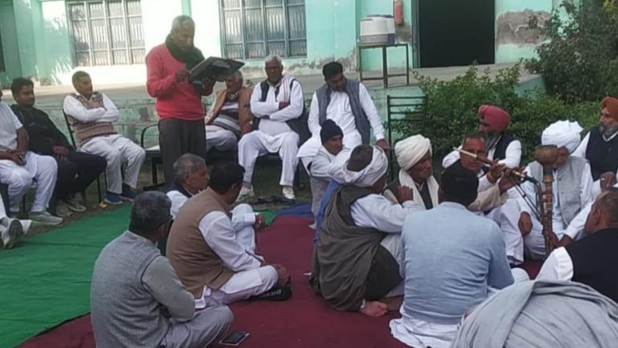 Haryana: Khapas will not allow trains and buses to run if farmers demands are not met within five days