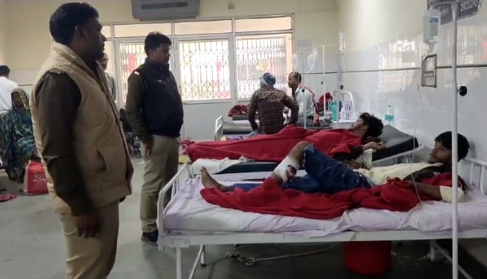 Police encounter with miscreants riding a car, they were planning to commit robbery, injured by bullet in leg