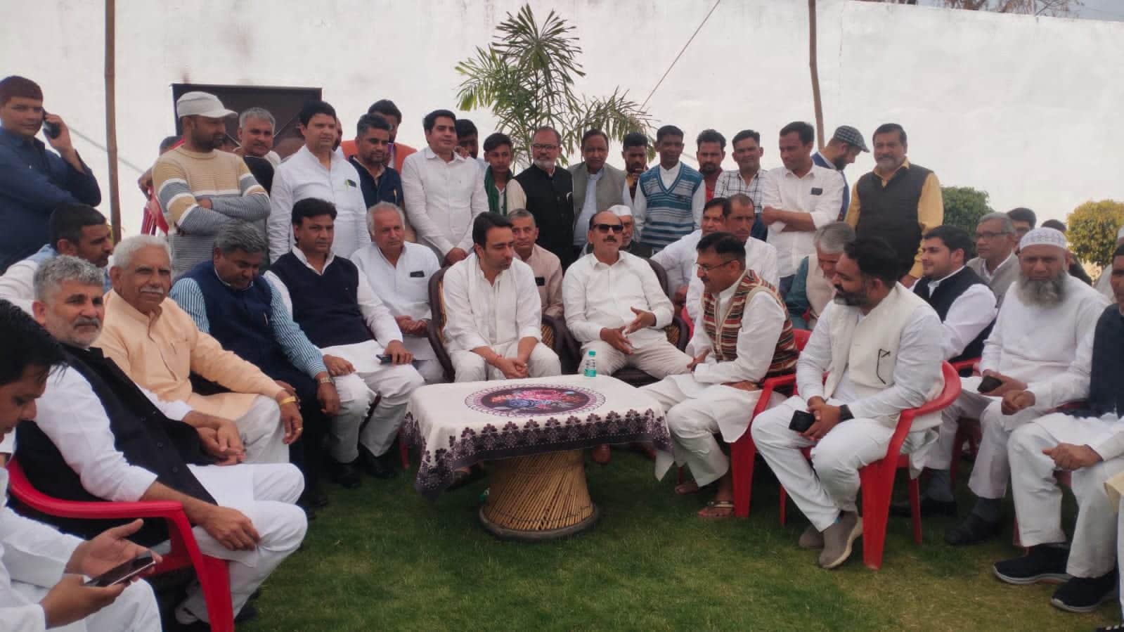 कैड़ी गांव में जयंत चौधरी