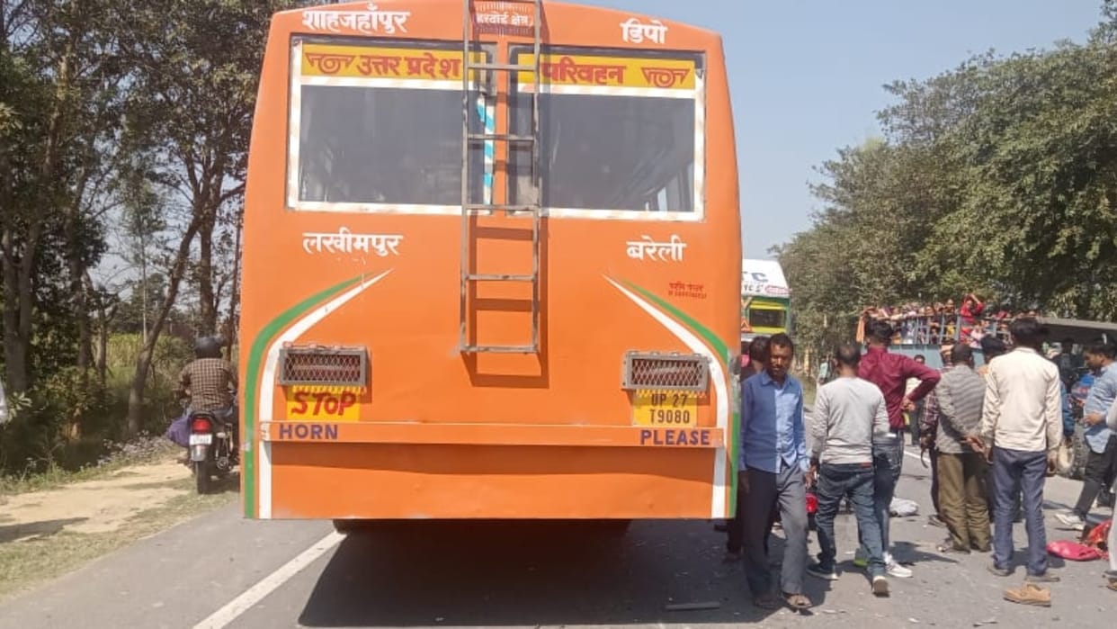 two people died crashed by roadways bus in Lakhimpur Kheri