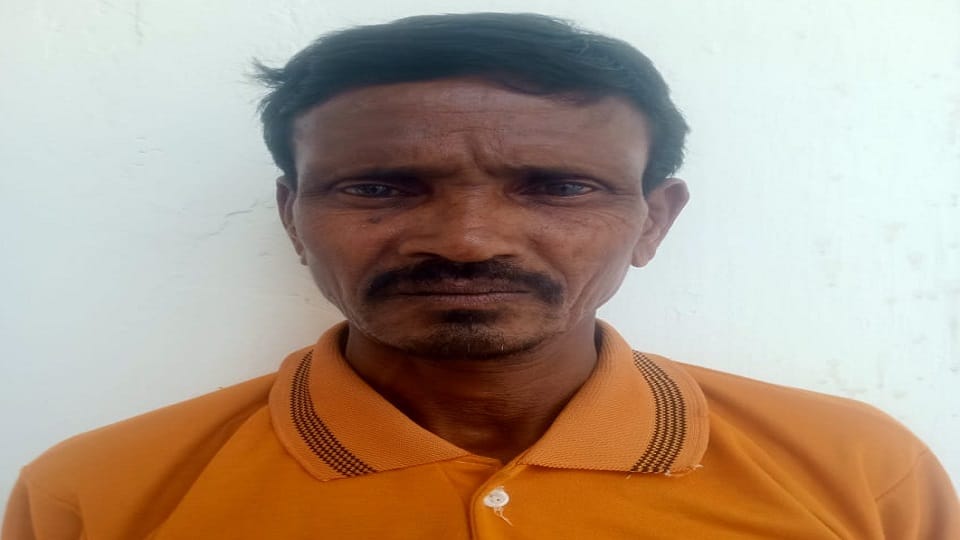 आठ लाख रुपये का इनामी नक्सली गिरफ्तार