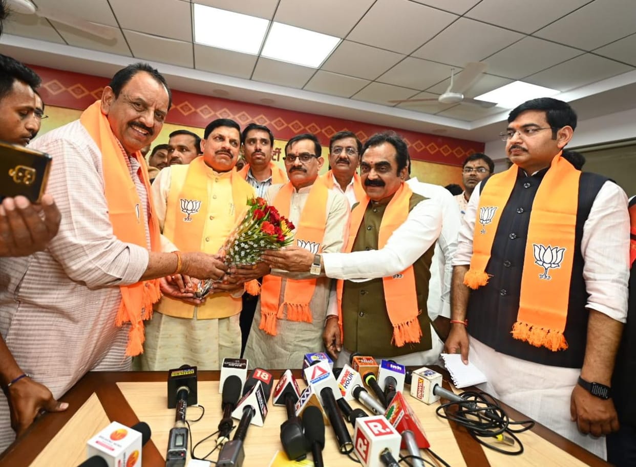 MP News: Congress leaders of Jabalpur, Indore left the party, CM said - BJP is winning wherever Rahul's feet h