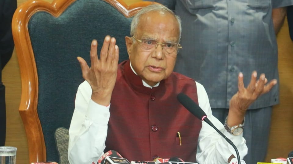 Chandigarh Administrator Banwari Lal Purohit speaks on accusations of Mayor Kuldeep Kumar