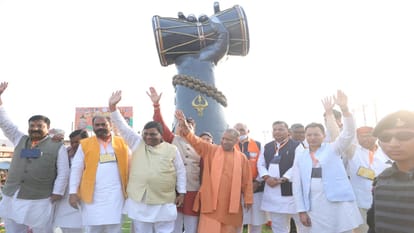 Chief Minister Yogi Adityanath gifted 64 projects worth Rs 328 crore to bareilly