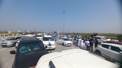 BKU march to Delhi: Workers left from Western UP in private vehicles and trains