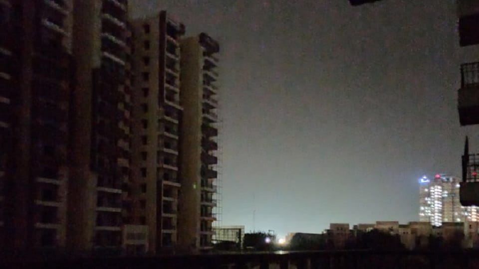 12th class student died after falling from 18th floor balcony in Greno