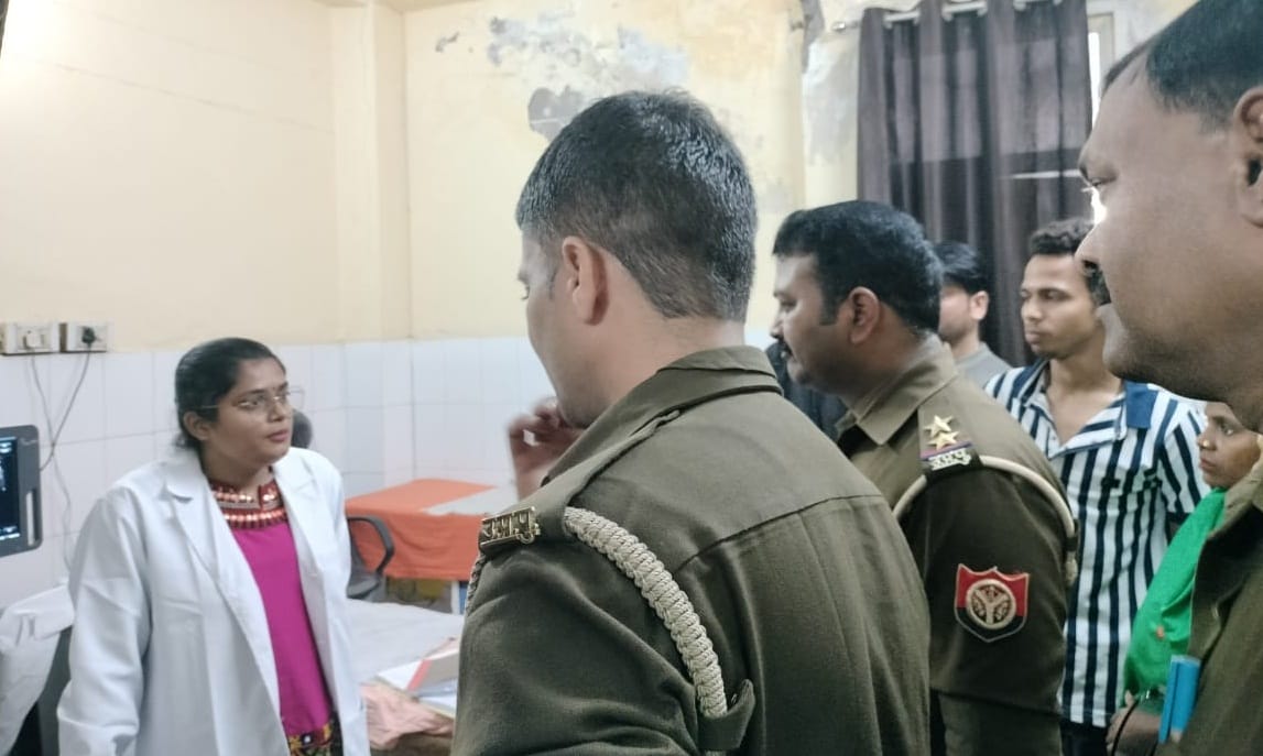 Young man came to do ultrasound of his wife, doctor and staff beat him up, police locked up the victim