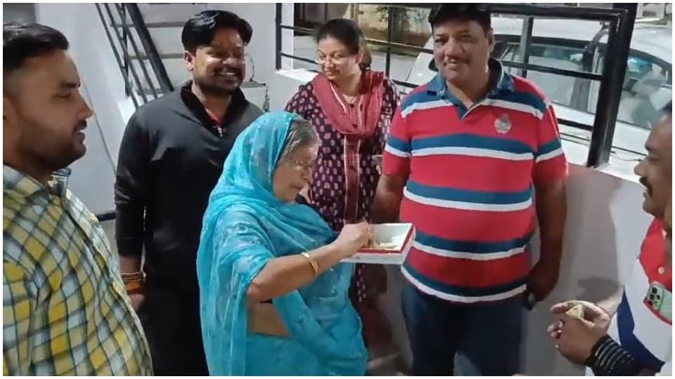 Ujjain News: MP Anil Firoziya mother Savitri celebrates after her son gets ticket in Lok Sabha election