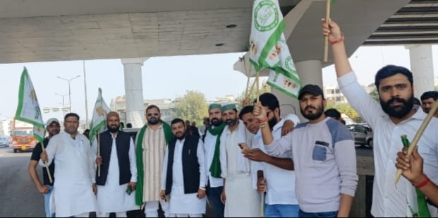 Rakesh Tikait and farmers of west up have reached in kisan Mahapanchayat in Delhi