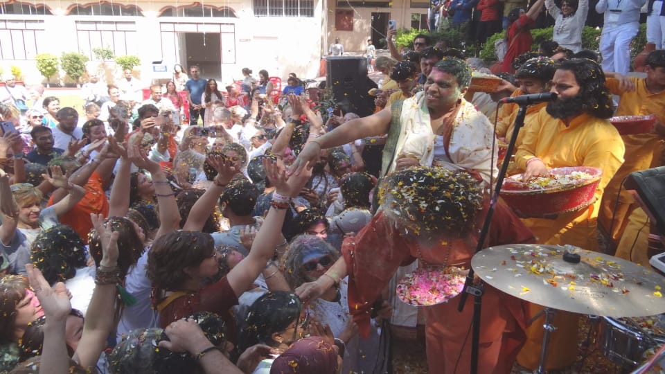 Holi 2024 Celebrated in Parmarth Niketan Rishikesh Before International Yoga Festival Photos