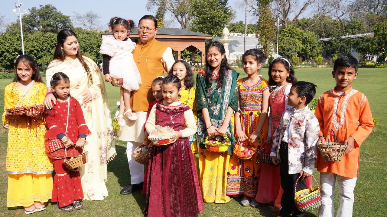 Phooldei festival Uttarakhand children put flowers in thresholds folk festival celebrated in CM residence