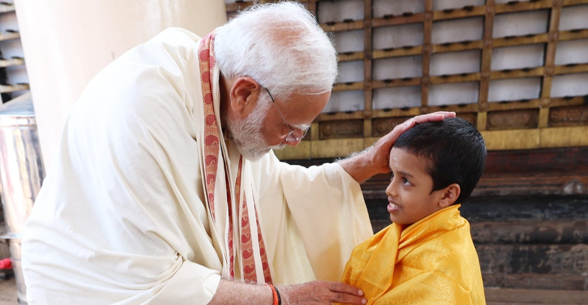 दक्षिण के मंदिर में पीएम