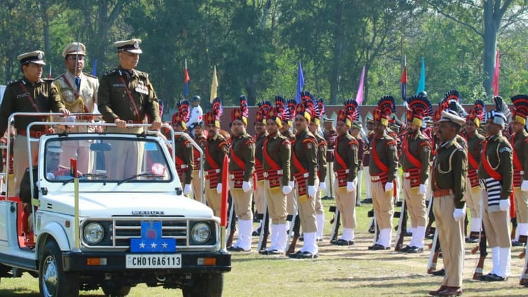 Chandigarh Dgp Praveer Ranjan Was Given Farewell Parade – Amar Ujala Hindi News Live