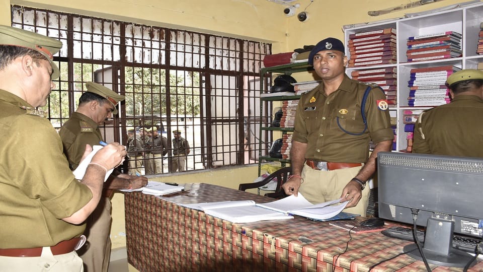 Soldiers should not work on computers.SSP got angry after getting information