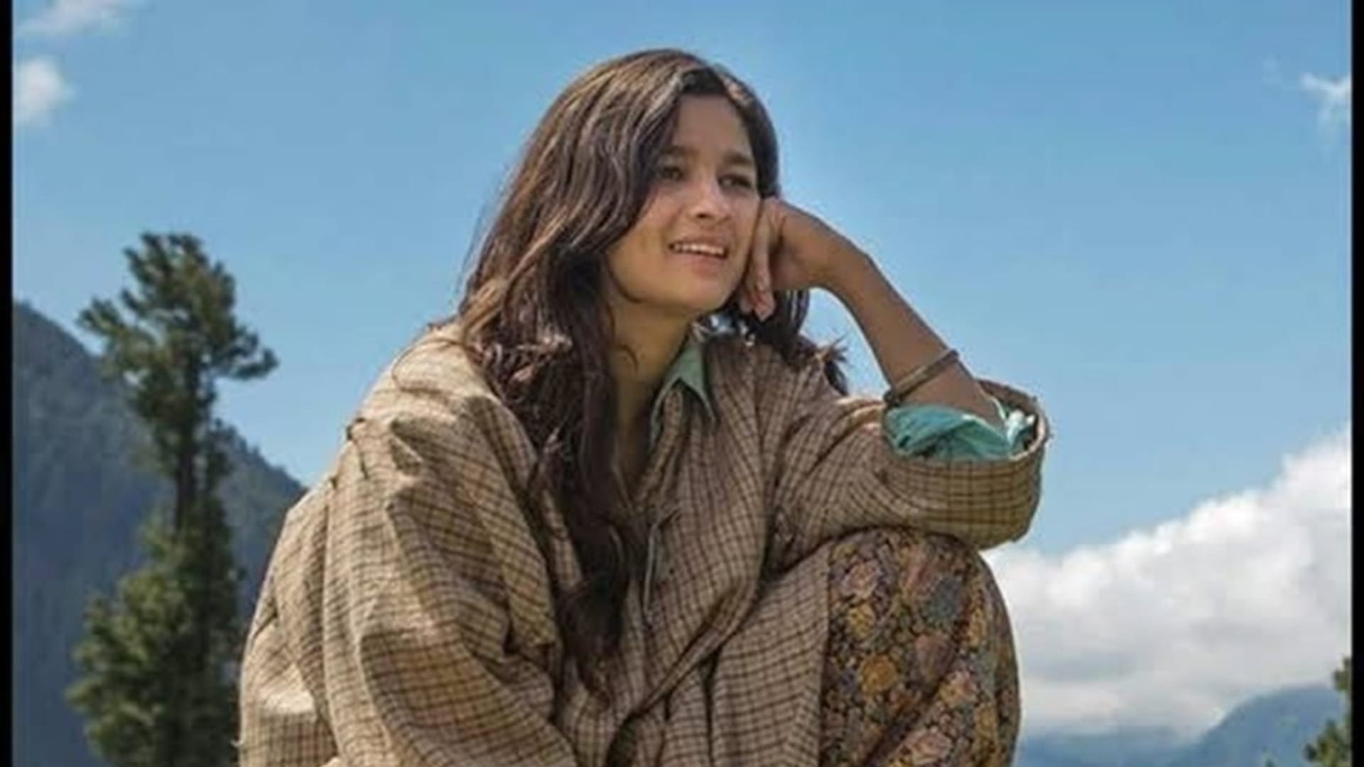 Alia Bhatt birthday know 10 powerful characters of Jigra actress in her career Read details inside