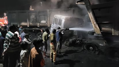 Fatehpur Accident. Dumpers caught fire after collision, driver and helper burnt alive, identified from seat