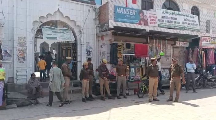 Administration alert regarding Friday prayers, police force deployed near mosques, special vigil on sensitive