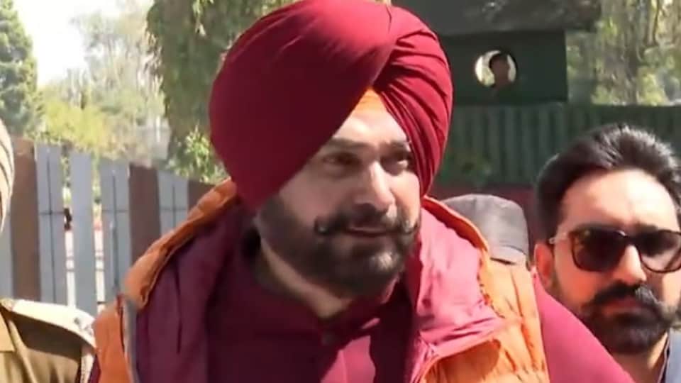 IPL 2024: Navjot Sidhu returns to commentary for IPL 2024 season, wins hearts with poetry