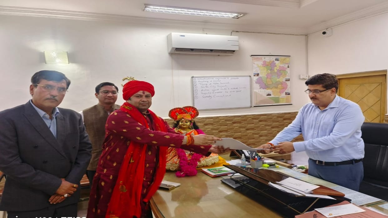 Party in Sri Krishna Janmabhoomi dispute threatened over phone