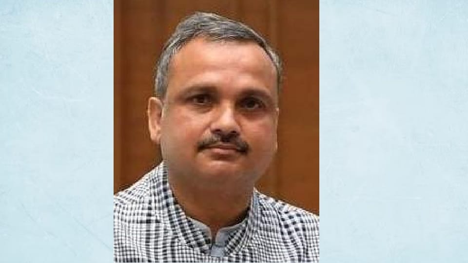 Rampur: Appointment of Dr. Pushkar Mishra to the post of Director in Raza Library.