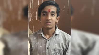 Dholpur News Troubled by blackmailing 10th class student commits suicide