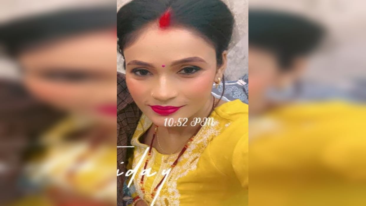 Inspector' wife hanged herself inside the house, married one and a half year ago, accused of harassment for d