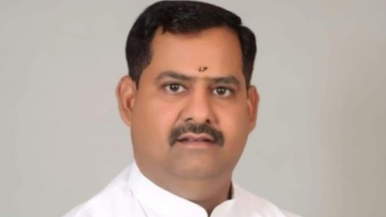 BJP Leader Shyam Kishore resign from BJP may be BSP candidate from Dhaurahara seat