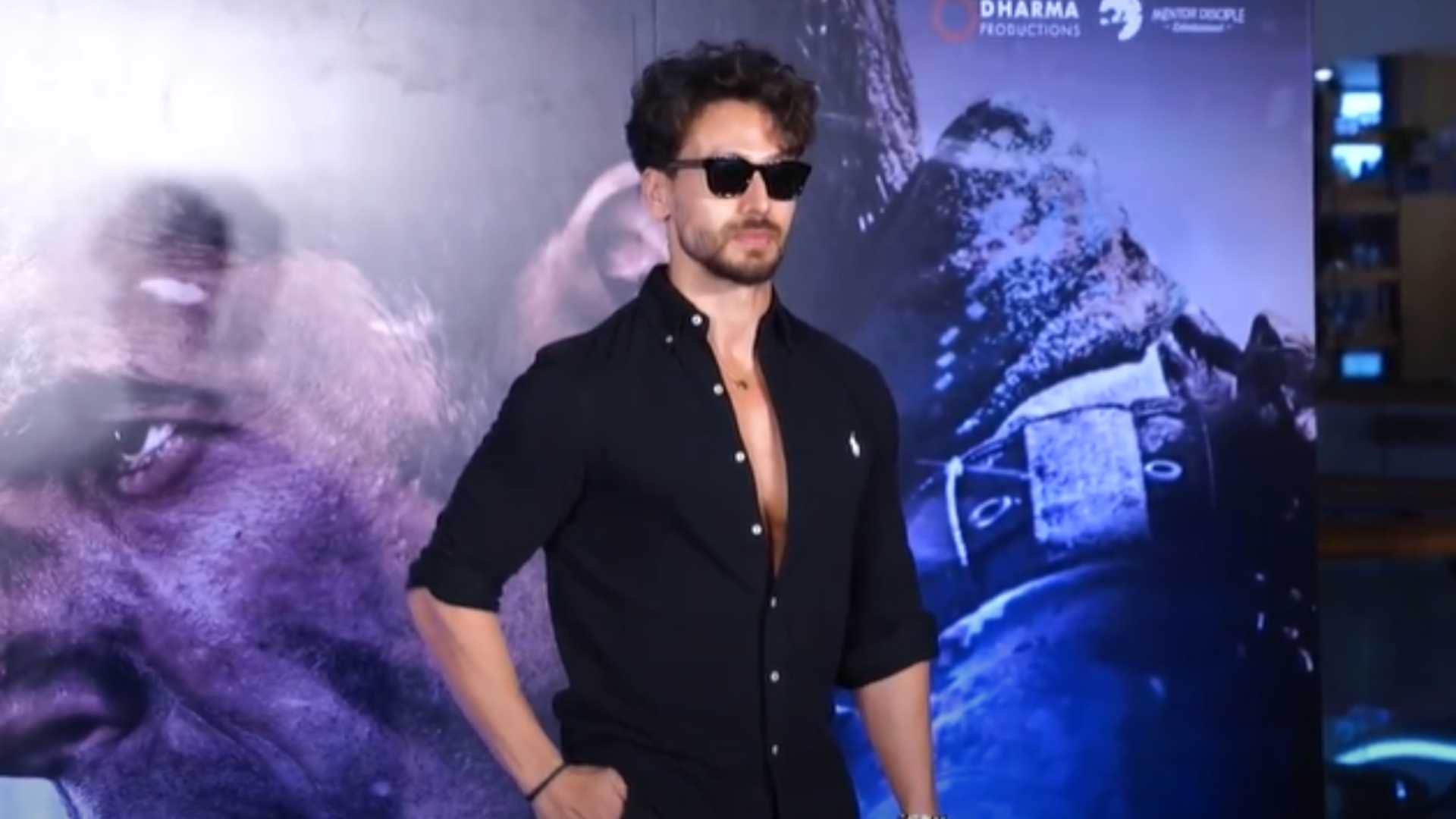 BOLLYWOOD CELEBS AT RED CARPET SCREENING OF YODHA Sidharth Malhotra kiara advani Raashii Khanna disha patani