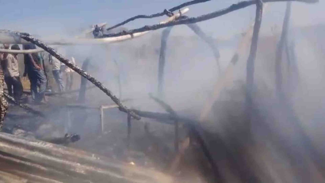 Sirohi News: Hut caught fire after explosion in solar light in Upalatankiya