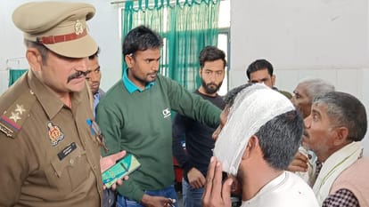 Rampur: योगी की सभा में शामिल होने आ रहे यात्रियों से भरी बस दुर्घटनाग्रस्त, 20 से ज्यादा लोग घायल Rampur: Bus full of passengers coming to attend Yogi meeting meets with accident, more than 20 people injured